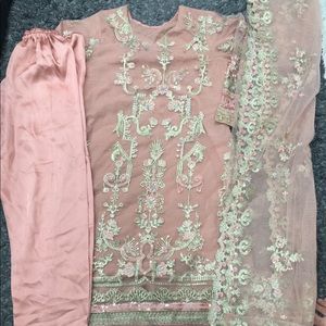 Pakistani beautiful dress